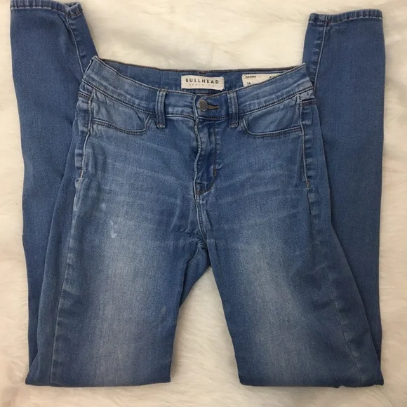 Bullhead Blue Regular Wash Wash With Mild Distress‎ - Picture 2 of 7